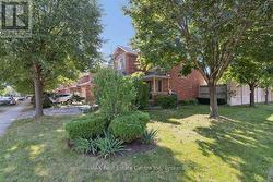 2524 LOGAN AVENUE Oakville (Ro River Oaks), ON L6H 6S2