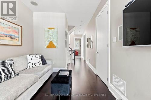 Th9 - 385 Brunswick Avenue, Toronto, ON 
