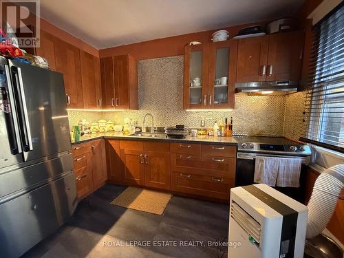 1562 Queen Street E, Toronto, ON 