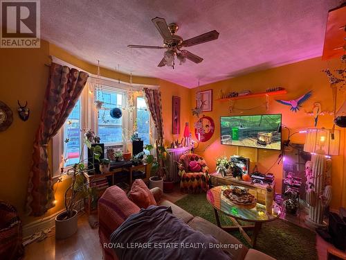 1562 Queen Street E, Toronto, ON 