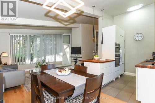 1554 Chomley Crescent, Ottawa, ON 