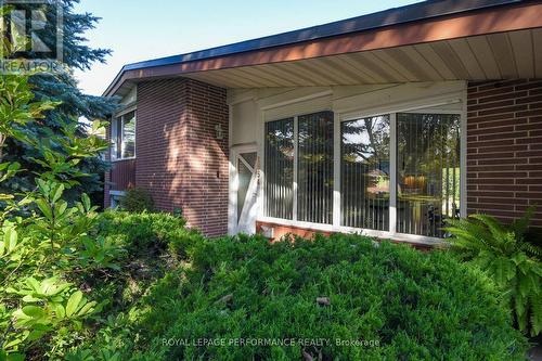 1554 Chomley Crescent, Ottawa, ON 