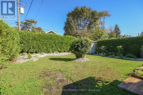 1554 Chomley Crescent, Ottawa, ON 