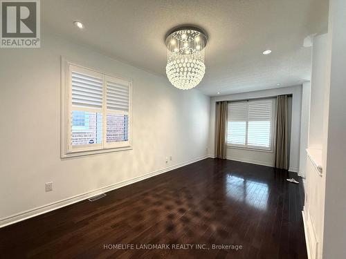 8 CHURCH VIEW AVENUE , Markham, Ontario L6C 0L6 3