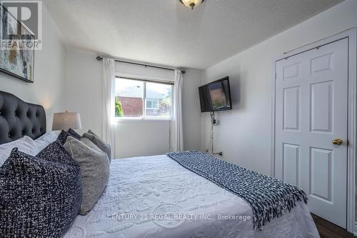 43 Waterton Crescent, Richmond Hill, ON 