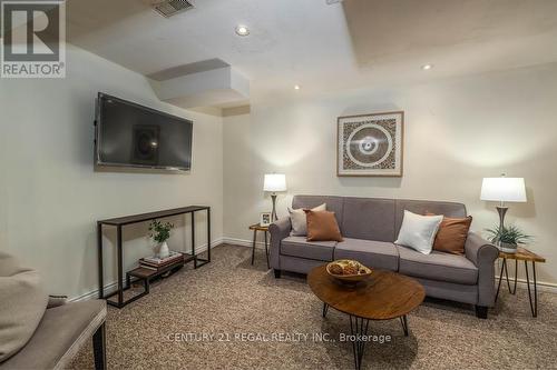 43 Waterton Crescent, Richmond Hill, ON 