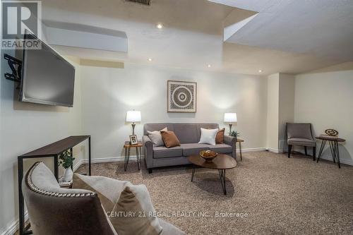 43 Waterton Crescent, Richmond Hill, ON 