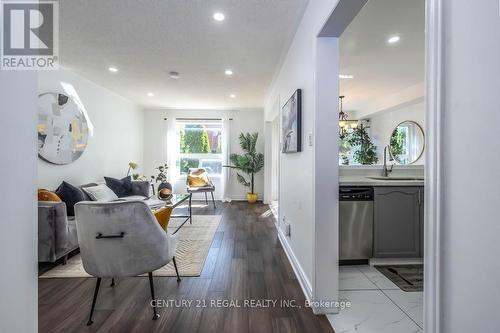 43 Waterton Crescent, Richmond Hill, ON 