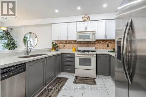 43 Waterton Crescent, Richmond Hill, ON 