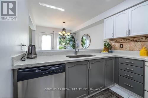 43 Waterton Crescent, Richmond Hill, ON 
