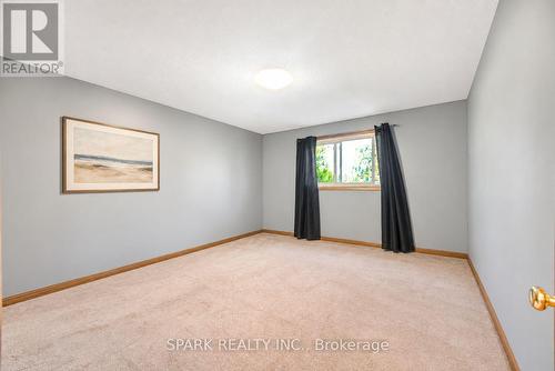 28 Lampman Crescent, Thorold, ON 