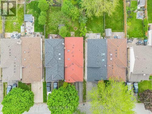28 Lampman Crescent, Thorold, ON 