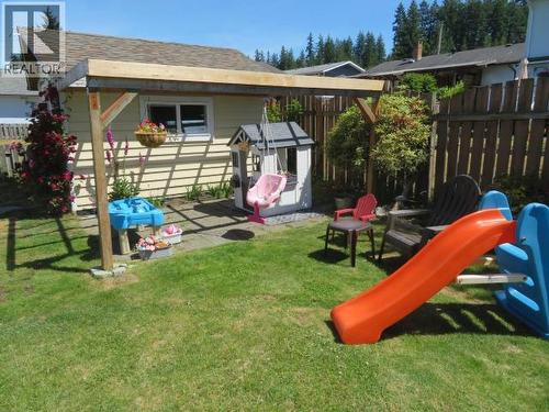 4678 Ontario Ave, Powell River, BC 
