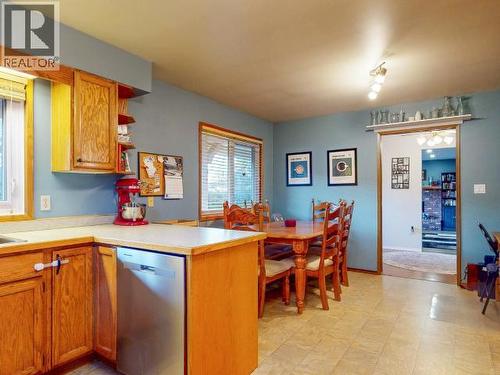 4678 Ontario Ave, Powell River, BC 