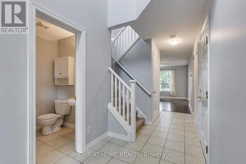 2206 CORONATION DRIVE , London North, Ontario N6G 0B9 3