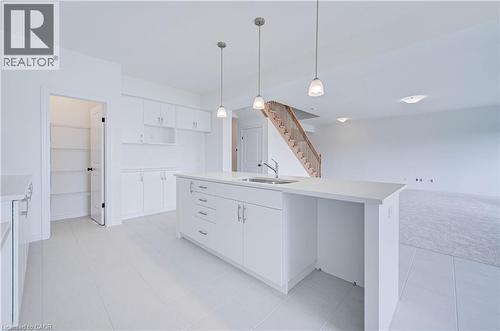 10 Munn Crescent, Paris, ON 