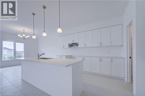 10 Munn Crescent, Paris, ON 