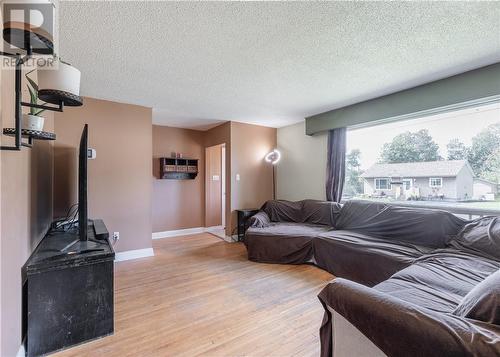 4 Campbell Street, Onaping, ON 