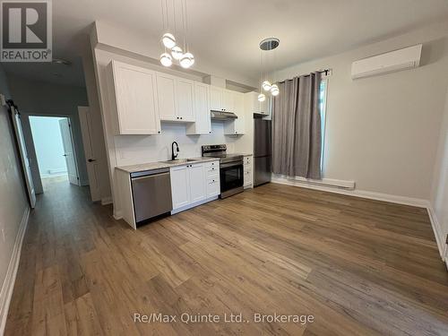 2 - 22 MCGILL STREET , Quinte West (Trenton Ward), Ontario K8V 3J2 5