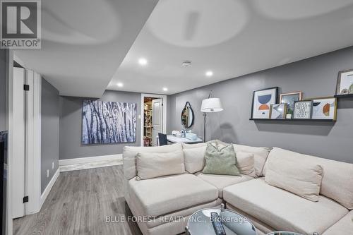 38 Stroud Crescent, London South (South X), ON 