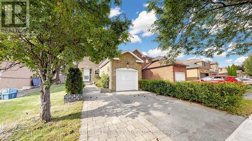 18 Tipton Crescent, Ajax, ON 