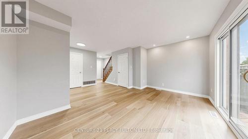 18 Tipton Crescent, Ajax, ON 