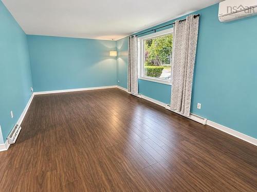 27 Smith Avenue, Bridgewater, NS 