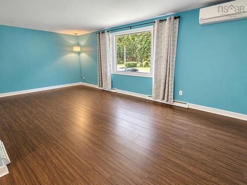 27 Smith Avenue, Bridgewater, NS 