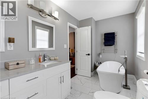 51 Bayne Crescent, Cambridge, ON 