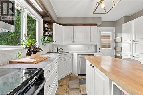 19 Hillsdale Court, Dundas, ON 
