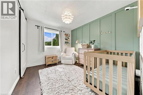 19 Hillsdale Court, Dundas, ON 