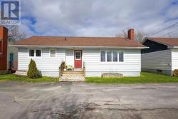6 Bay Street Carbonear, NL A1Y 1B1