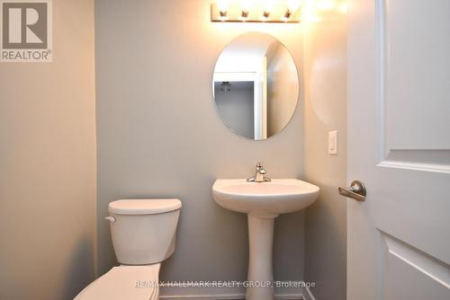 D - 4528 Innes Road, Ottawa, ON 