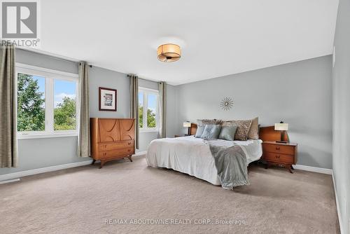 2269 Whitworth Drive, Oakville, ON 