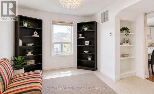UPPER - 2538 WESTON ROAD , Toronto, Ontario M9N 2A6 4