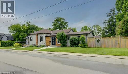 17 Amelia Street, Paris, ON 