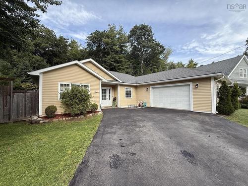 240 Winburn Avenue, Bridgewater, NS 