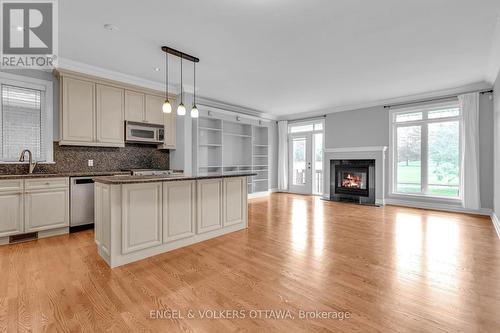 108 Manorhill Private, Ottawa, ON 