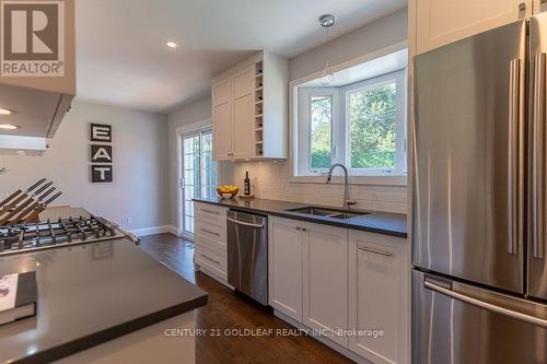27 Roundhay Drive, Ottawa, ON 