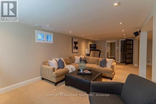 27 Roundhay Drive, Ottawa, ON 