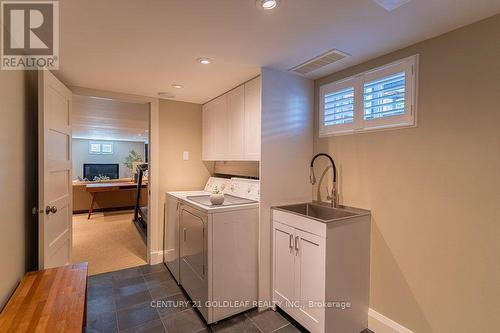 27 Roundhay Drive, Ottawa, ON 