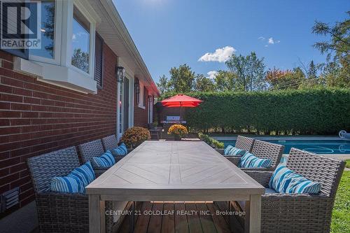 27 Roundhay Drive, Ottawa, ON 