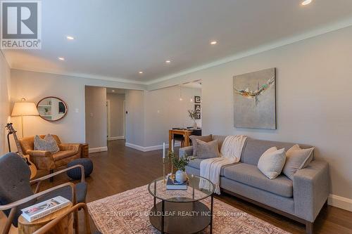 27 Roundhay Drive, Ottawa, ON 