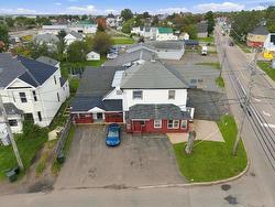 14 Spring Street  Amherst, NS B4H 1R5