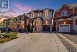 275 SHARON CREEK DRIVE East Gwillimbury, ON L9N 0P4