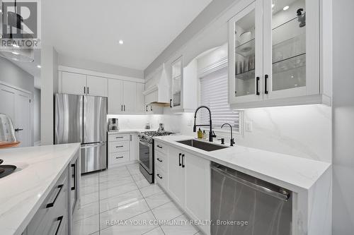 275 Sharon Creek Drive, East Gwillimbury, ON 