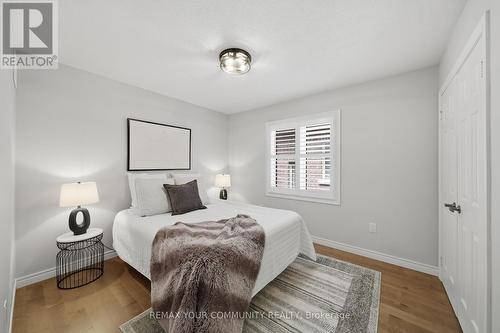 275 Sharon Creek Drive, East Gwillimbury, ON 