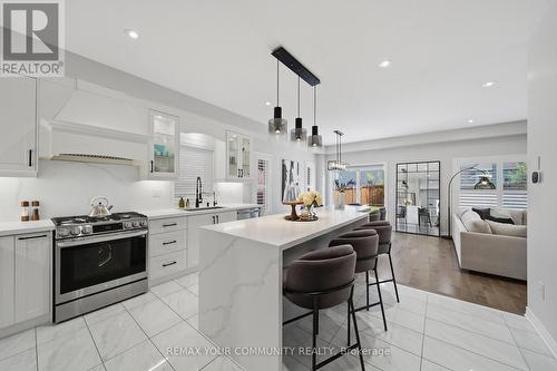 275 Sharon Creek Drive, East Gwillimbury, ON 