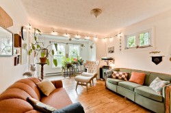 Salon - 