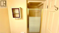 COMMON BATHROOM - 3-PIECE - 
